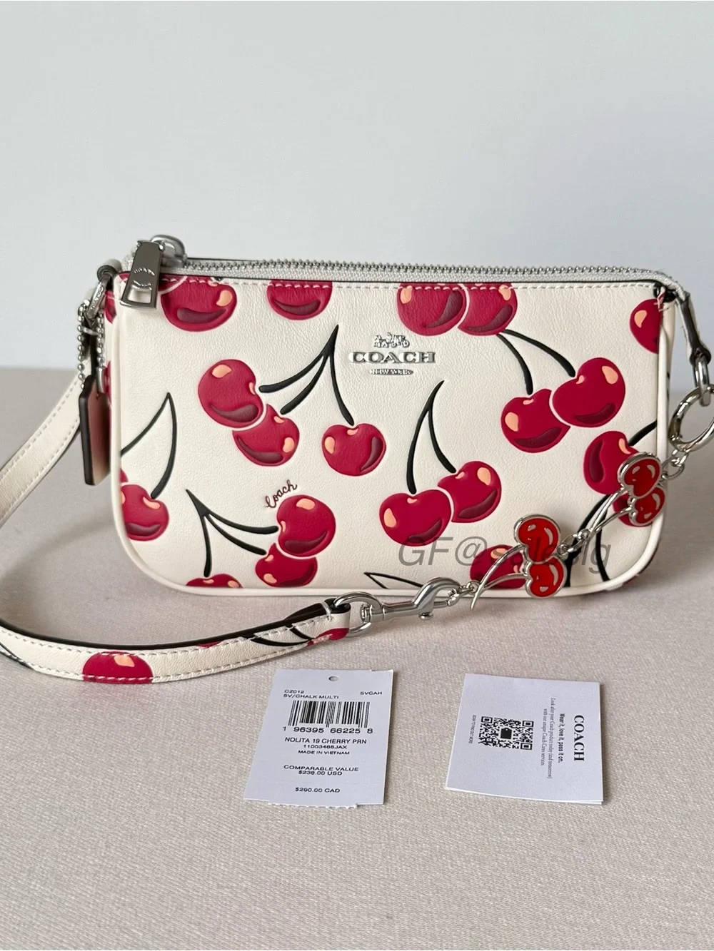 Coach authentic new